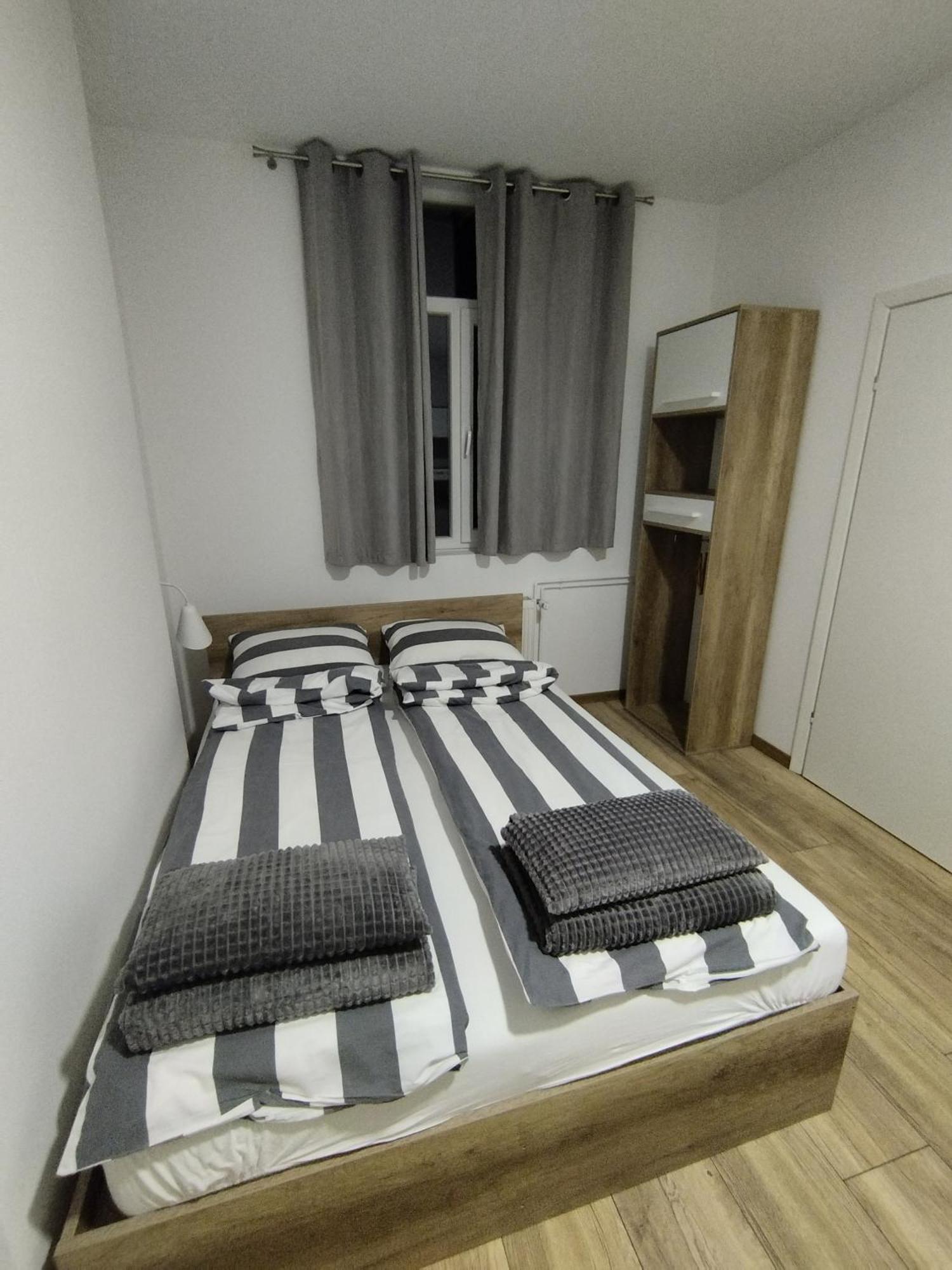 Apartmani Exit Pale Exterior photo